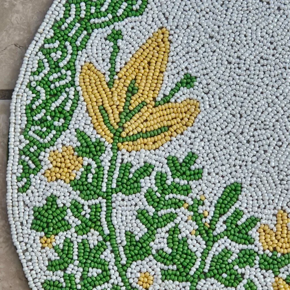 RARE SECRET CELEBRITY KIM SEYBERT YELLOW GREEN FLOWER FLORAL PLACEMAT CHARGER